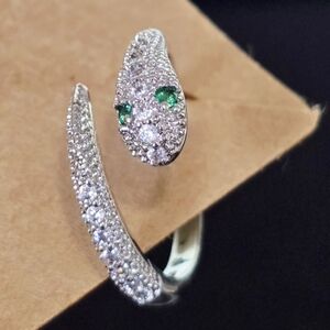 Elegant Platinium Plated Snake Ring with Green Accents